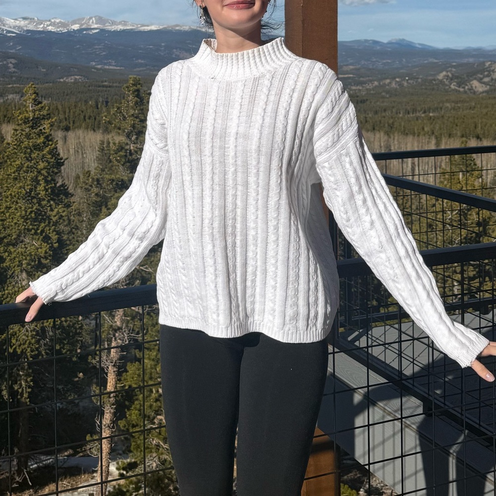 Honors Apparel ramie cotton White Ribbed cable Knit mockneck Sweater M